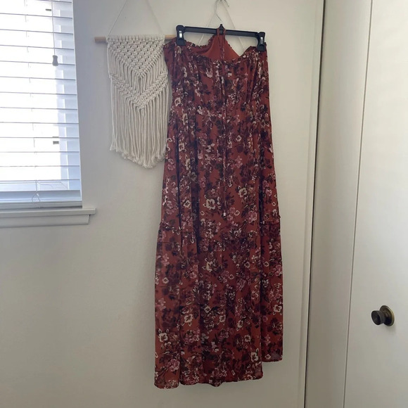 Lost + Wander Terracota Bloom Halter Maxi Dress Floral - Picture 2 of 8